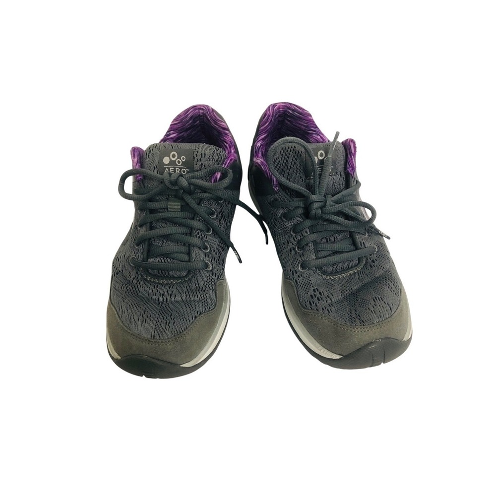 Aero‎ Gray gym shoes with Vibram sole 9.5Med
